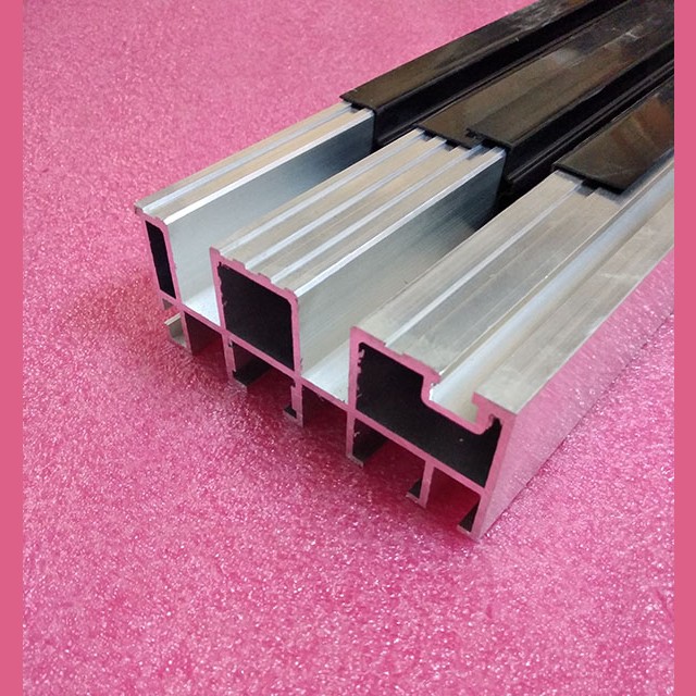 Порог ДШ PRIMA TLD OP700 LH ZAA280LP5