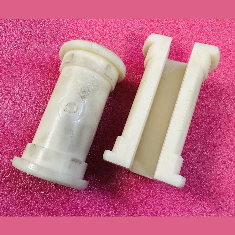 Вкладыш L=105мм P-17мм пластик 285.03.00.021 МЛЗ