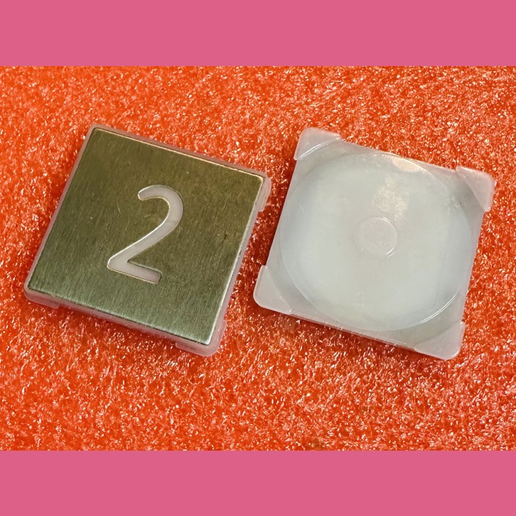 Нажимной элемент кнопки приказа "2" KM857811G002 Kone