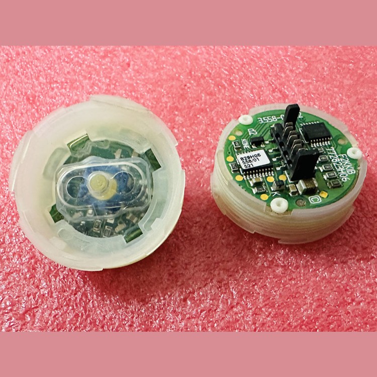 Модуль кнопочный приказа янтарная подсветка KSS KM857782G16 Kone