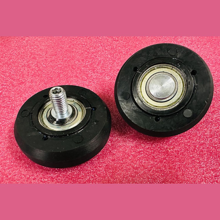 Ролик башмака противовеса WRG80 D=80 мм H=28мм M12 6203-2Z KM86789G02 KONE