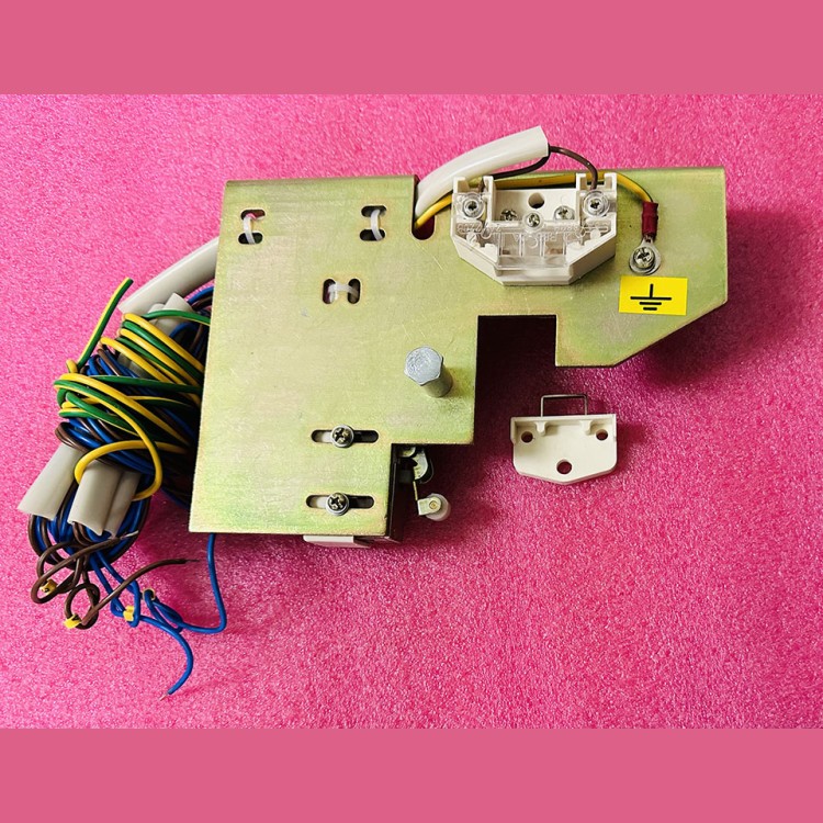 Блок контактов ДШ 0621Е.06.05.050 ЩЛЗ