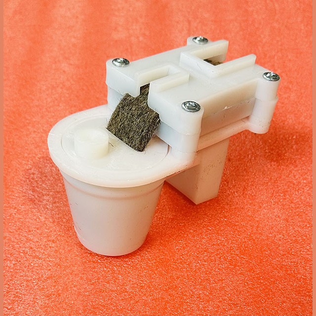 Устройство смазывающее (масленка) B=14мм 0411.03.52.080 МЛЗ