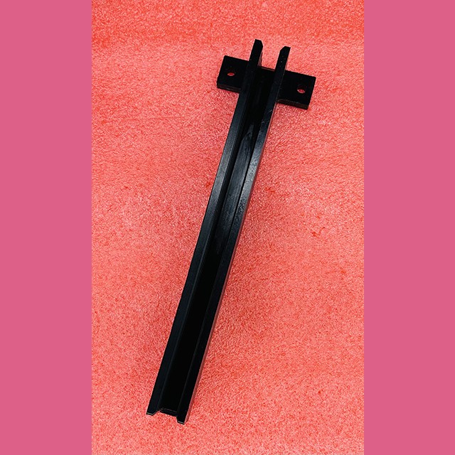 Вкладыш башмака кабины LRG 10мм L-226мм T82/A(T3) T125/A/L Otis