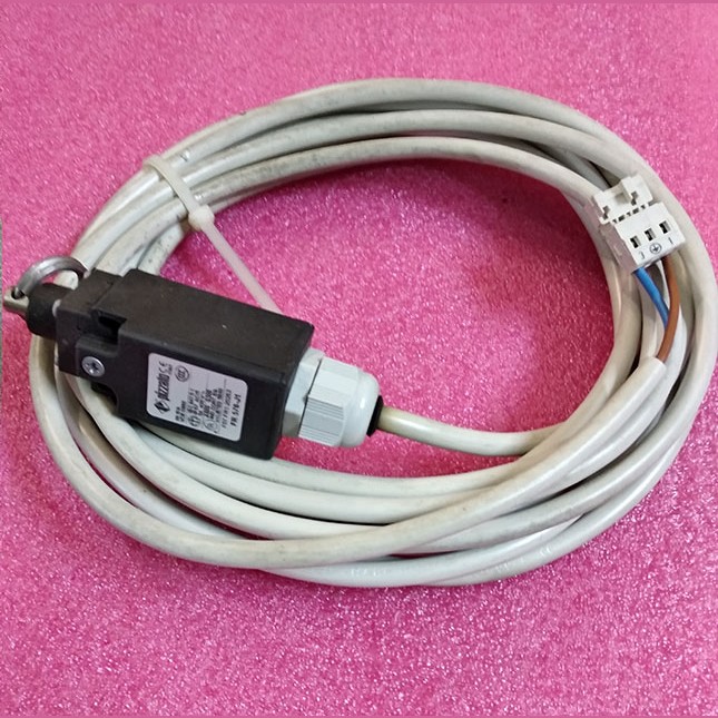 Выключатель освещения шахты комплект (датчик Pizzato Italy) Otis FAA177CC3