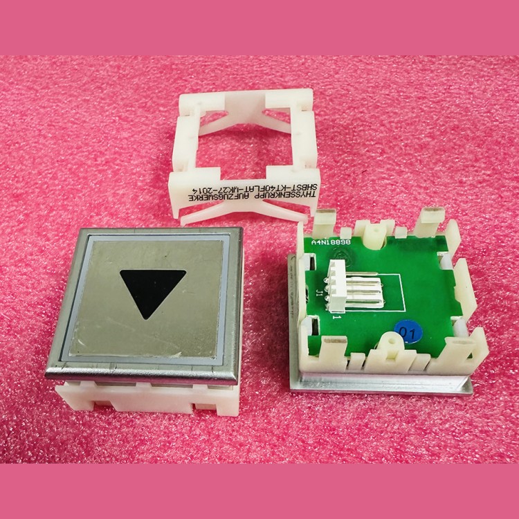 Кнопочный модуль с нажимным элементом СТРЕЛКА низкая посадка, синяя подсветка SHBST-KT40-WK27-2014 Thyssen