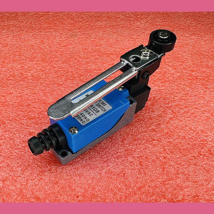 Выключатель регулируемый рычаг с роликом KZ-8108 RUICHI