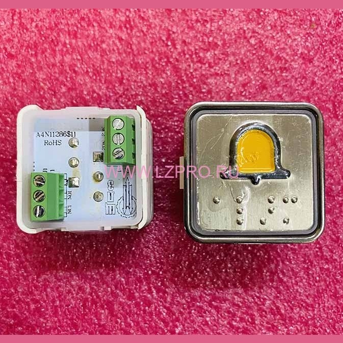 Кнопочный модуль "колокольчик" (без подсветки, с шрифтом Брайля) KA302-BEL-2NC ЩЛЗ