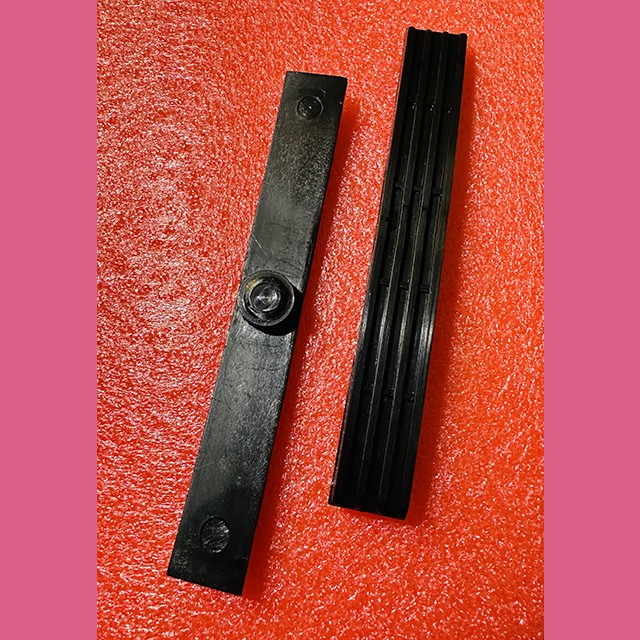 Вкладыш башмака кабины 20х150 мм FAA380F4 Otis Россия