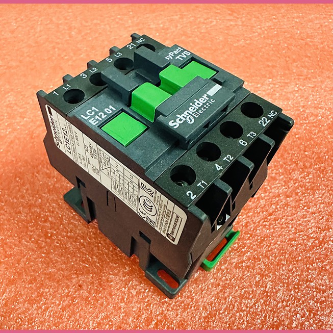 Контактор TVS 1НЗ 12А 400В AC3 110В 50ГЦ LC1E1201F5 Schneider Electric