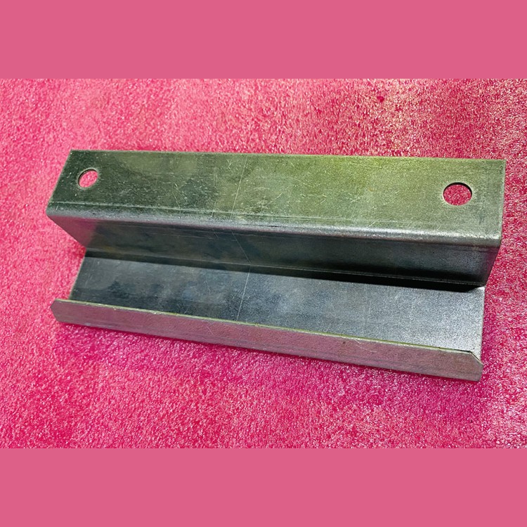 Кожух ZAA384KX2 Otis