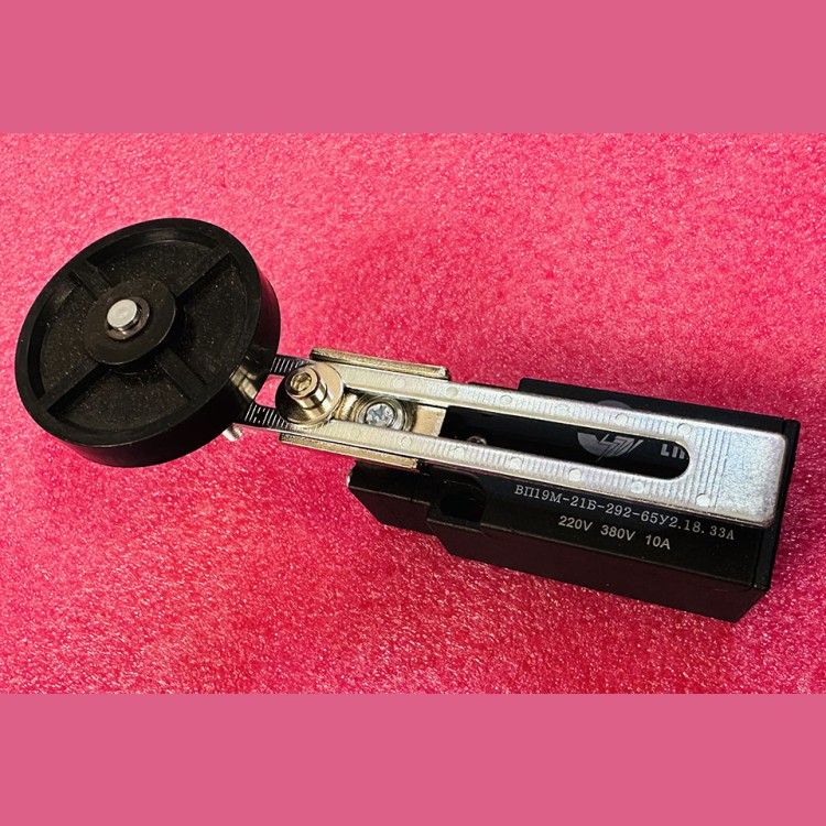 Выключатель ВП19М-21Б-292-65У2.18.33А