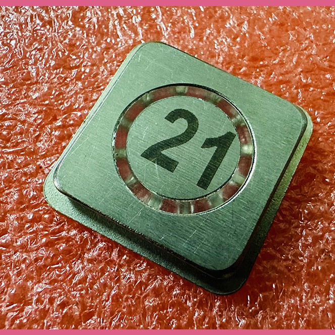 Толкатель квадратный 21 кнопочного модуля ВКЛ13А-7