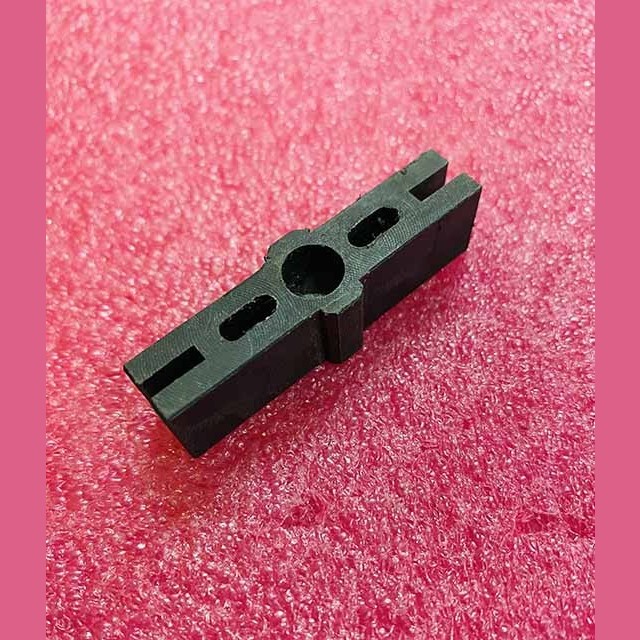 Башмак двери FAA470F1 Otis