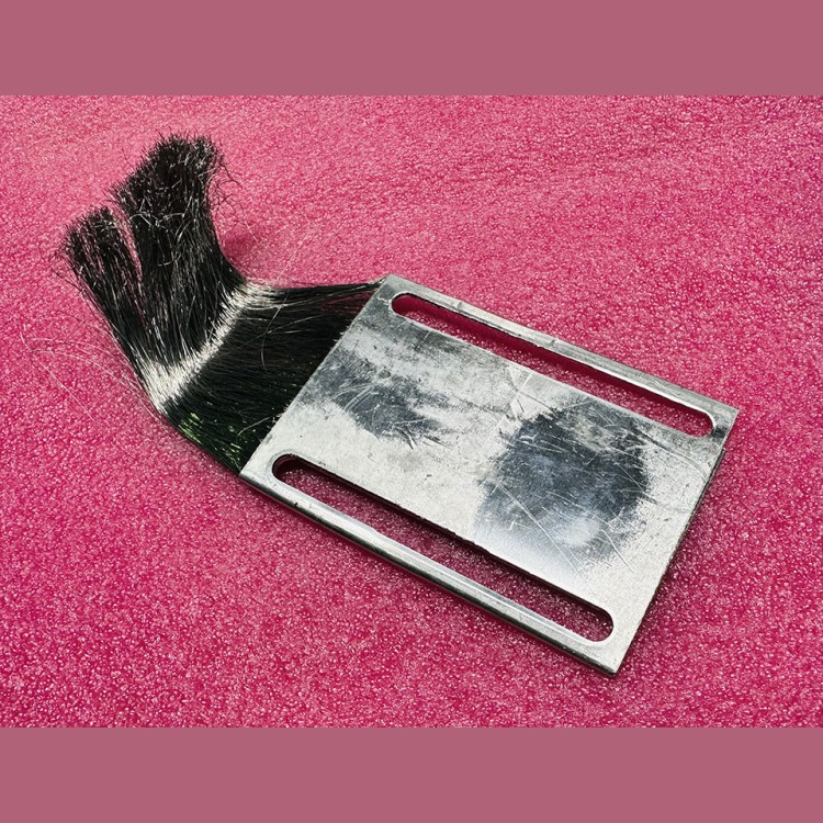 Антистатическая щетка эскалатора SJEC KM881840 Kone