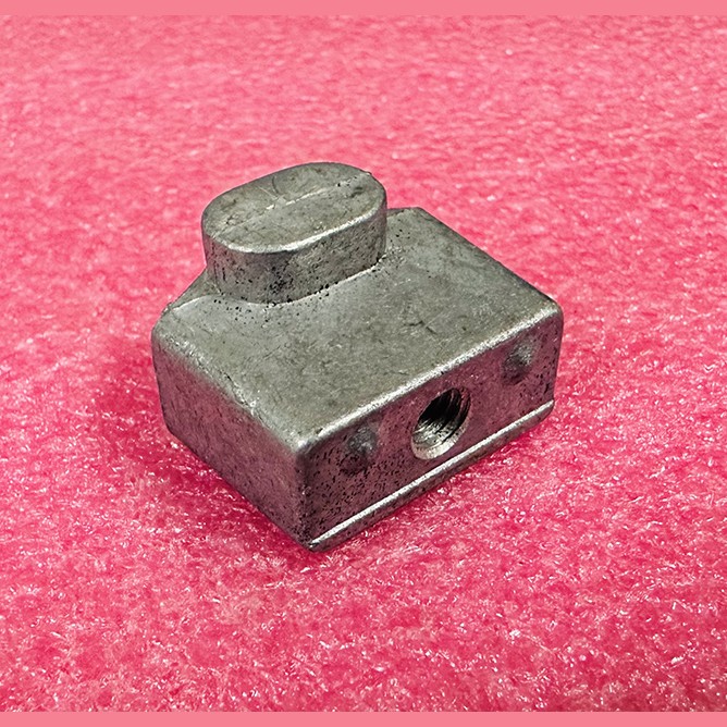 Крепление паллеты траволатора XOP-NC XCA310EQ1 Otis