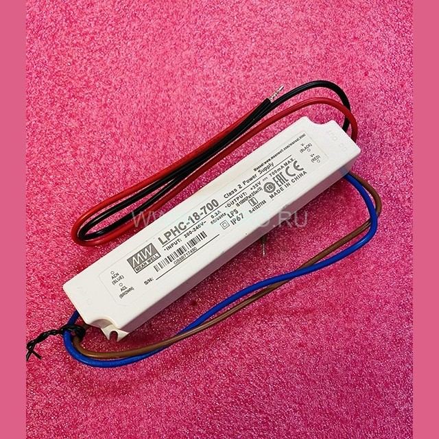 Блок питания для светодиодного освещения LPHC-18-700, AC/DC LED, 6-25В,0.7А,17.5Вт,IP67 Mean Well