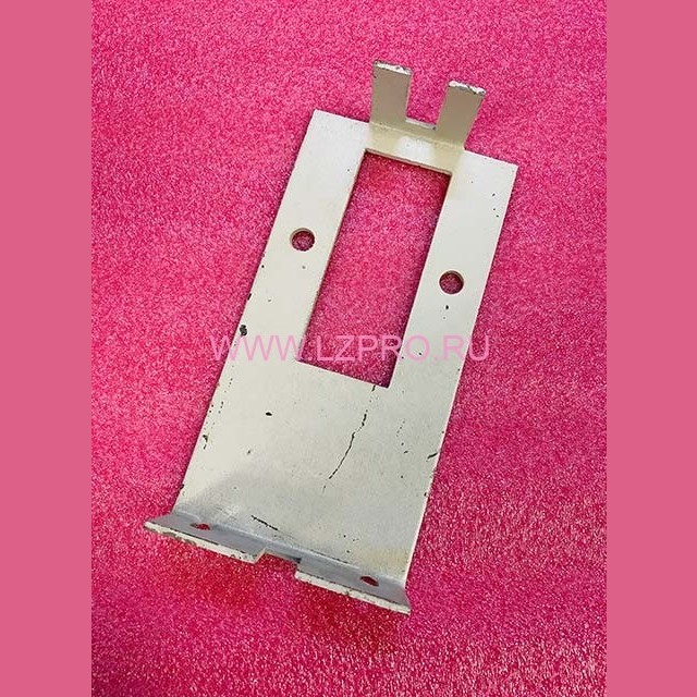 Кронштейн масленки большой ZAA283GY Отис